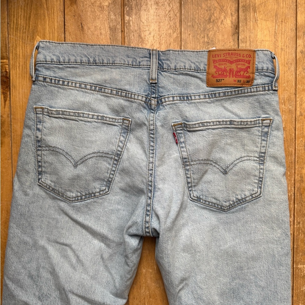 Levi's 527  Men's Slim bootcut Light Wash Blue Jeans - Picture 7 of 8